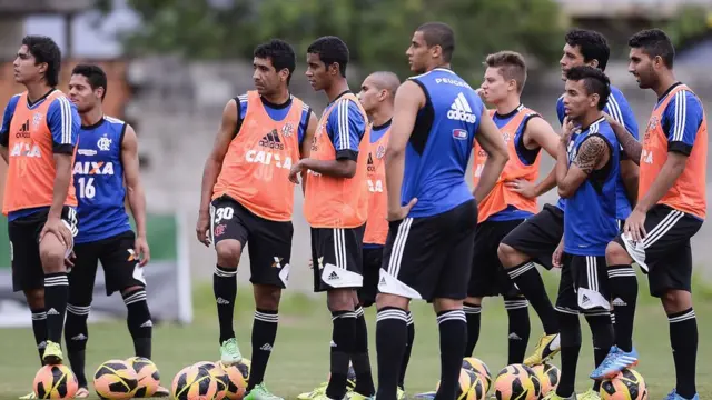 Des jeunes joueurs de Flamengo à l'entraînement