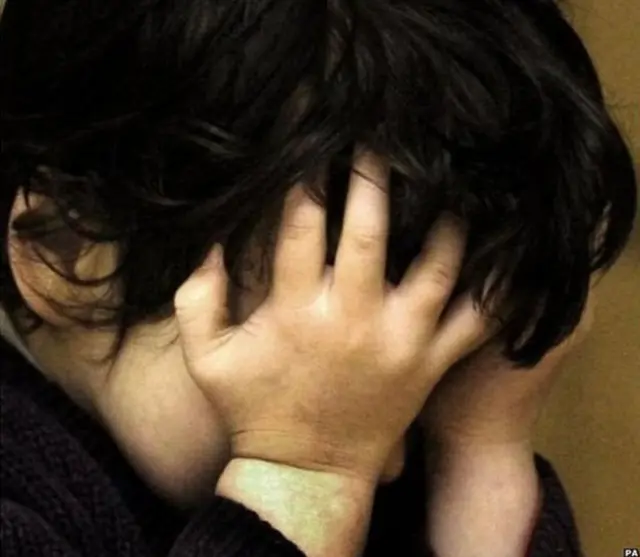 यौन हिंसा, बचपन, अपराध