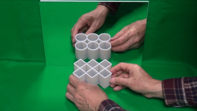 Ilusión de los cilindros ambiguos: "círculos y rectángulos". Finalista del premio a la Mejor ilusión del año 2016.