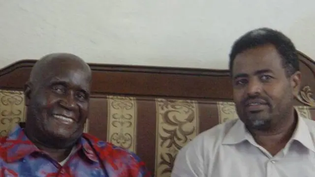 Cige iyo madaxweynihii hore ee Zambia Kenneth Kaunda, Hargaysa 2005.