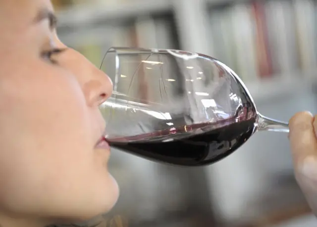 પ્રતીકાત્મક તસવીર