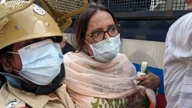 वर्षा गायकवाड