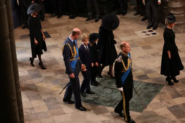 Уильям, принц Уэльский, Кэтрин, принцесса Уэльская, принц Джордж и принцесса Шарлотта