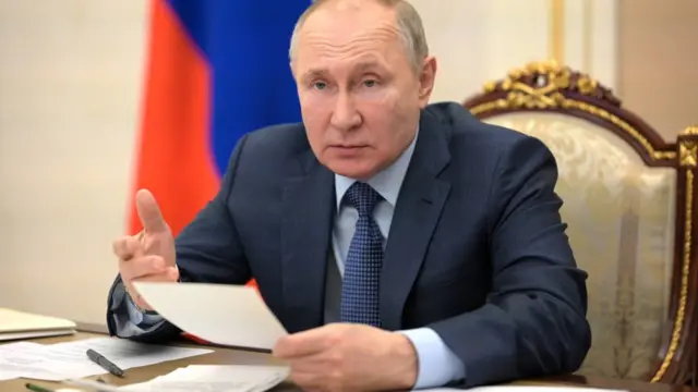 Чого прагне Росія і як має реагувати Захід: західна преса про російські війська біля українського кордону