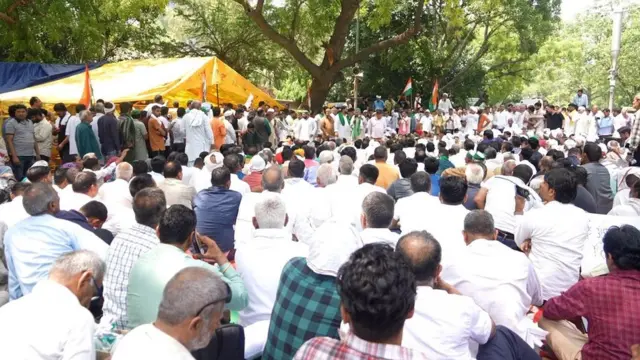 जंतर मंतर पर किसान और पहलवान