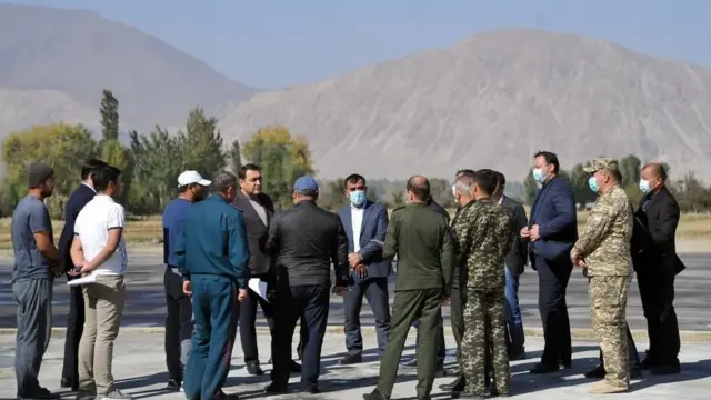 Сўхда аэропорт билан танишиш