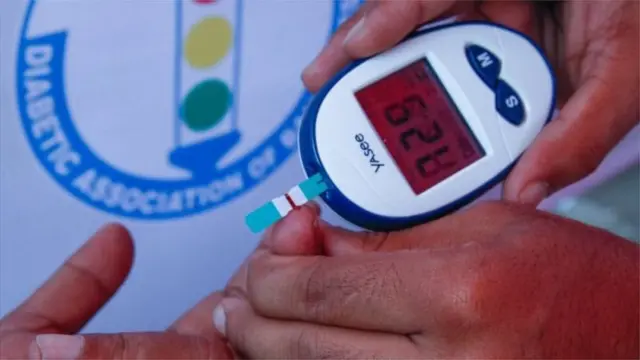 সব পরিবারের বাবা-মা বা দাদা-দাদী, নানা-নানীর ডায়াবেটিস হয়ে থাকে, তাদের পরবর্তী প্রজন্মের সদস্যদেরও এই রোগে আক্রান্ত হওয়ার ঝুঁকি বেশি থাকে।