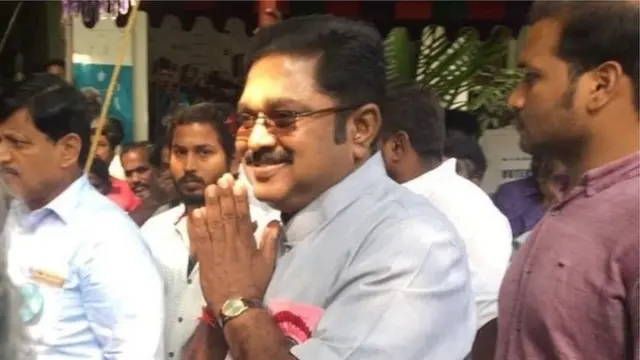 தினகரன்