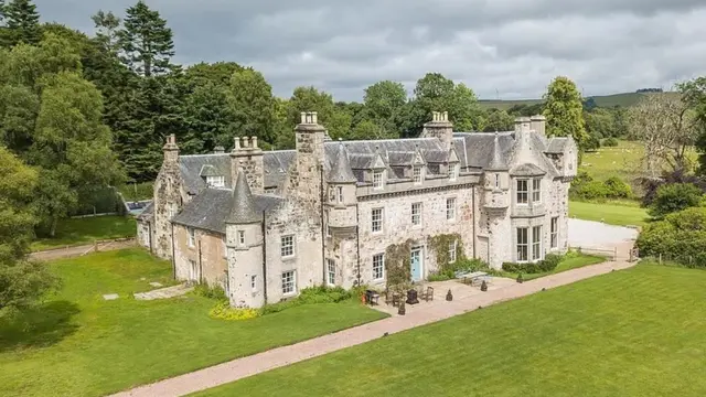 Замок XII века Уордхилл