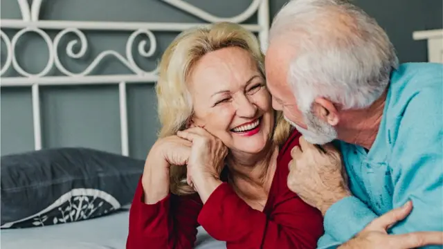 Casalcomo ser cambista de apostasidosos sorrindo