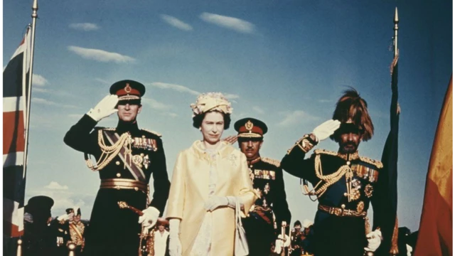 Àwòrán Ọbabìnrin Elizabeth pẹ̀lú ọkọ rẹ̀ ní Ethiopia lọ́dún 1965