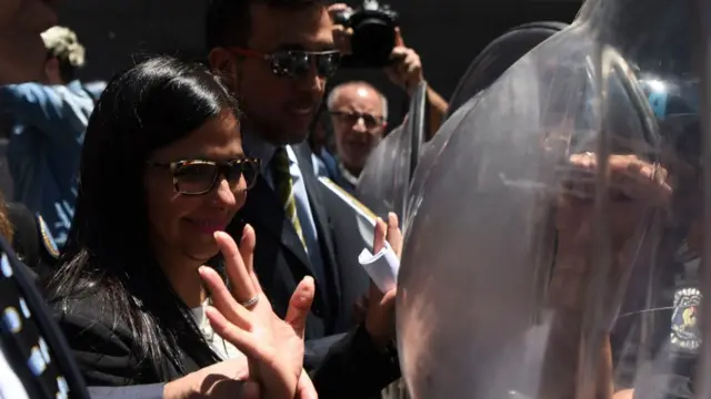 Rodríguez mantuvo siempre su usual sonrisa.