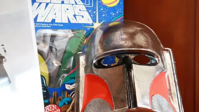 இரு பெண்கள் முத்தமிடும் காட்சிக்கு சிங்கப்பூர் தடை