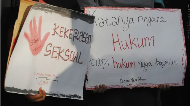 Aksi demonstrasi menentang kekerasan seksual terhadap anak dan perempuan