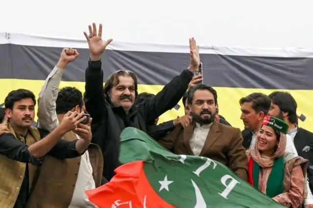 علي امین ګنډاپور