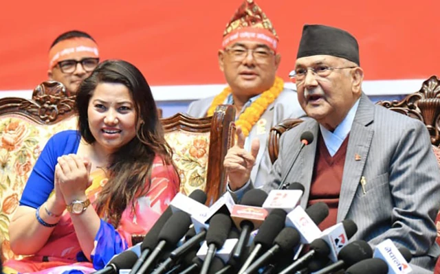 केपी शर्मा ओली र रामकुमारी झाँक्री