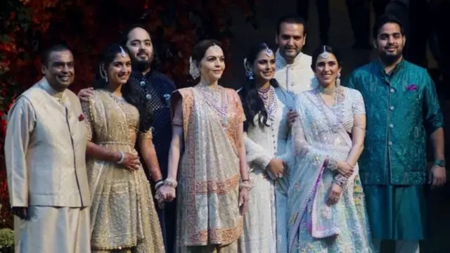 अंबानी कुटुंब.