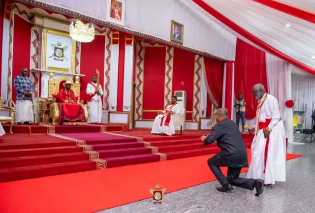 Peter Obi bụbu gọvanọ Anambra steeti ji ọkọlọtọ Labour Party azọ ọkwa Onyeisiala Naịjirịa gara njem nleta ya na Ọgọst 2022 ka ọchịchị Olu mere otu afọ