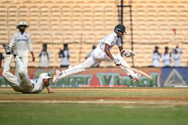 வங்கதேசம்