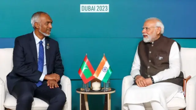 पीएम मोदी के साथ मुइज़्ज़ू