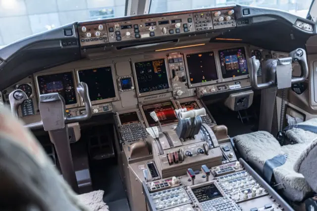 ውሽጣዊ ቦርድ ቦይንግ 737 ማክስ 10 ነፋሪት