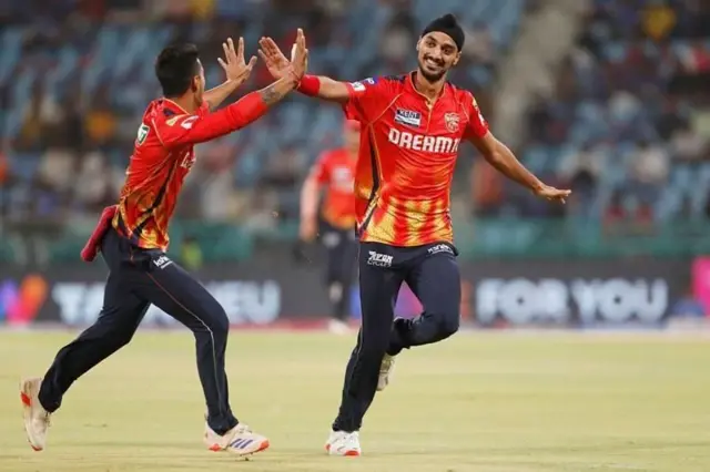 અર્શદીપ સિંહ, પંજાબ કિંગ્સ, બોલર્સ, બીબીસી ગુજરાતી, રોયલ ચેલેન્જર્સ બેંગ્લુરુ