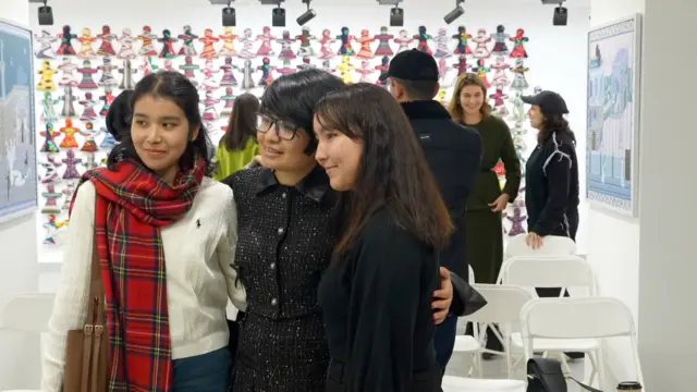 Кўргазма иштирокчилари