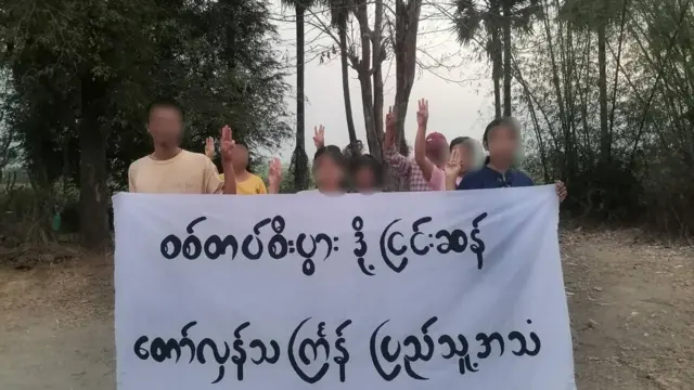 ဧပြီ ၁၅ ရက်တုန်းက ပြုလုပ်တဲ့ကလေးမြို့ ပင်မသပိတ်အင်အားစုရဲ့ ဆန္ဒဖော်ထုတ်မှု 
