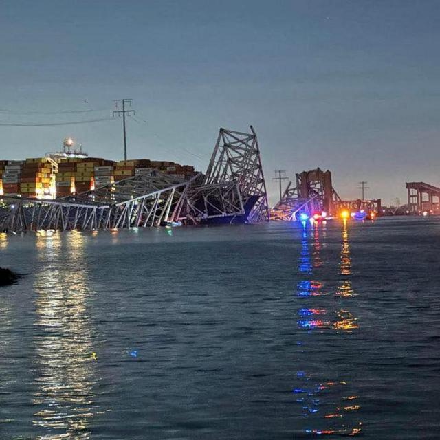 El puente colapsado.