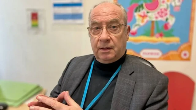 پروفسور جولیان همیلتون شیلد 