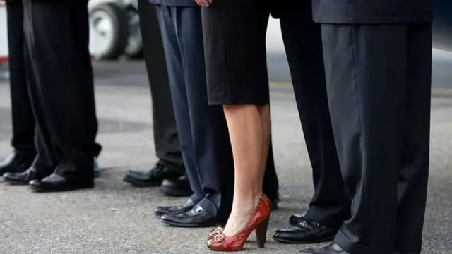 به عقیده بعضی از تحلیلگران زنان باید بتوانند در دوران کارزار انتخاباتی قابلیت‌های خود را ثابت کنند