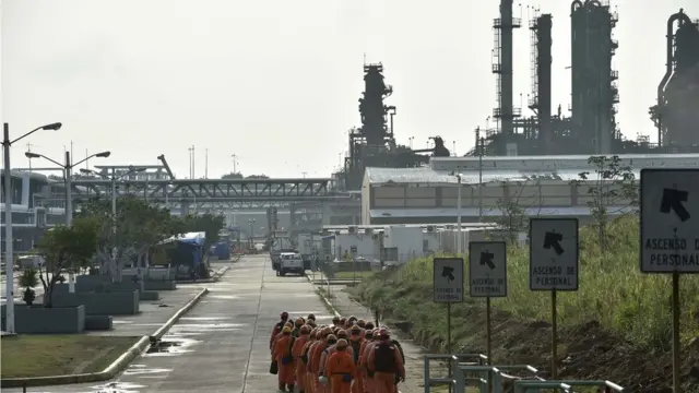 Refinería de Pemex (archivo)