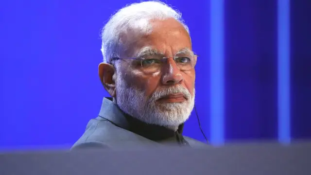 नरेंद्र मोदी