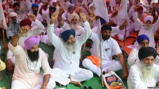 ਮੋਦੀ ਸਰਕਾਰ ਵੇਲੇ ਕਿਸਾਨਾਂ ਵੱਲੋੰ ਕਈ ਵਾਰ ਆਪਣੀਆਂ ਮੰਗਾਂ ਨੂੰ ਲੈ ਕੇ ਪ੍ਰਦਰਸ਼ਨ ਕੀਤੇ ਗਏ ਹਨ