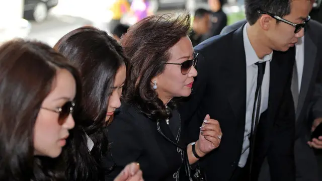 คุณหญิงพจมาน ณ ป้อมเพชร และลูกๆ