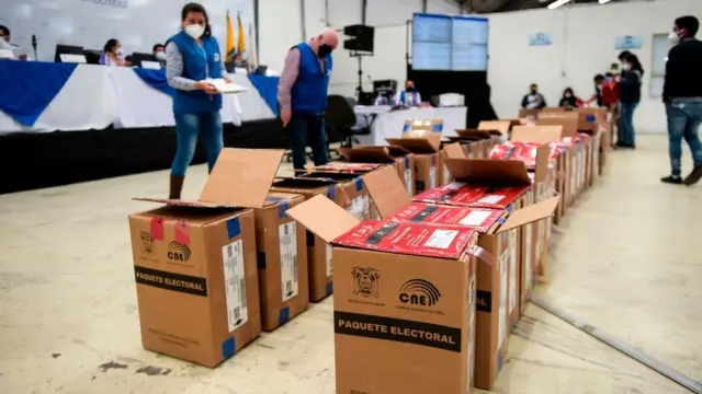Recuento de votos en Ecuador (primera vuelta)