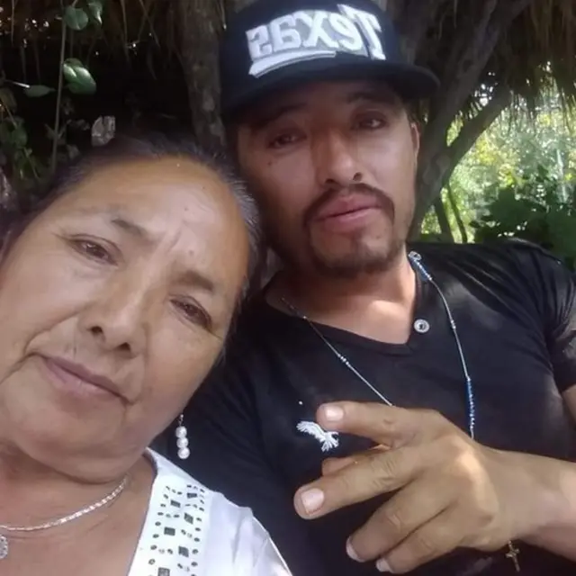 José Luis Aapaseo Magueyal y su madre Teresa