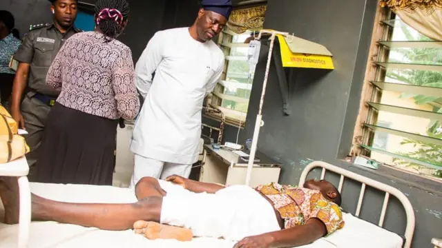 Gomina Seyi Makinde n wo alaisan lori ibusun