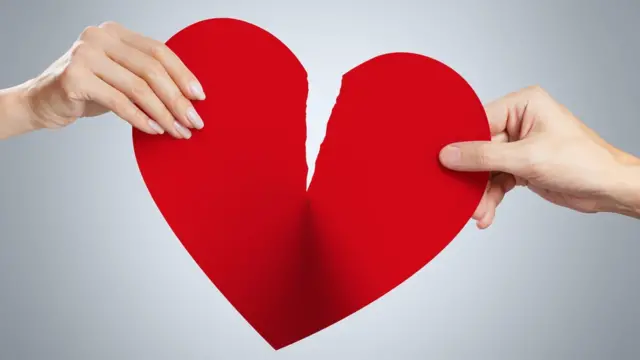 ஊரடங்கு உத்தரவு : தம்பதிகளுக்குள் அதிகரிக்கும் விவாகரத்து வழக்குகள்