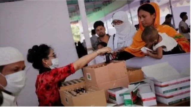 সরকার সারাদেশে হাসপাতালগুলোতে মনিটরিং জোরদার করার কথা বলেছে।