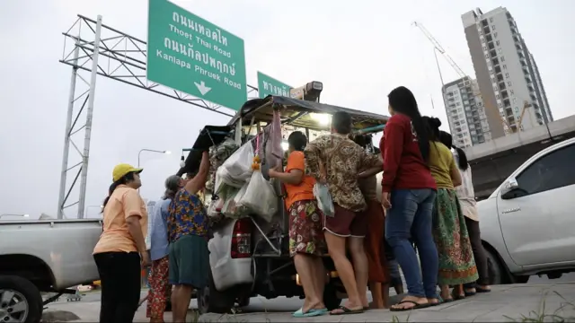 รถกับข้าว