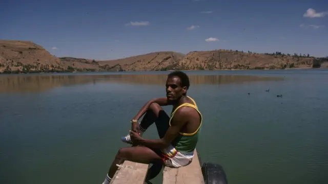 ምሩፅ ይፍጠር