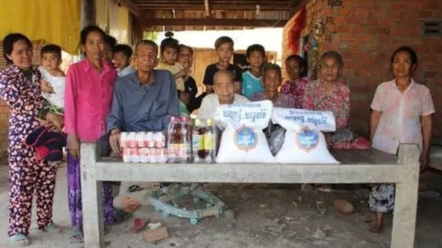 مجموعة اشخاص من كمبوديا