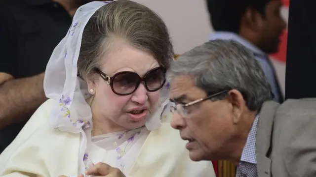 বিএনপির মহাসচিবের সাথে খালেদা জিয়া।