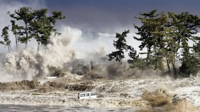 terremotoroleta para desenharmagnitude próximoroleta para desenhar9 no Japão causou um tsunami com ondasroleta para desenhar14 metros