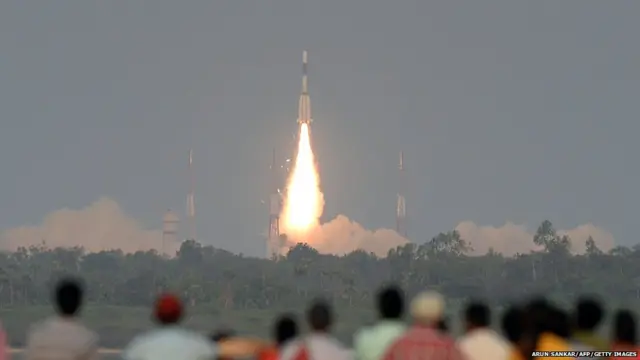 इसरो ने जीसैट-6ए नामक सैलेटाइट का सफल प्रक्षेपण किया