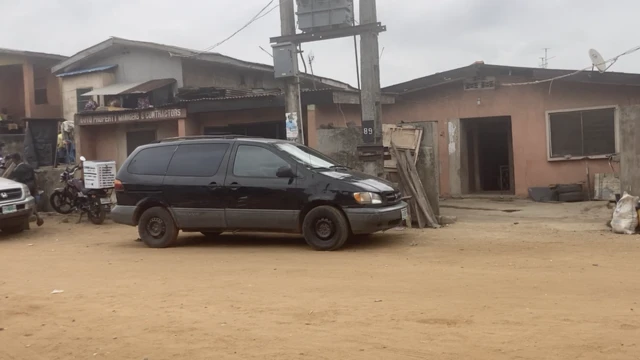 L'ancienne maison de Hushpuppi, 9 rue Ogunyomi dans le quartier Oworonshoki de Lagos