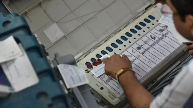 અપક્ષ વિજેતા ગેરલાયક ઠરતાં ખાલી પડી છે મોરવા હડફ વિધાનસભાની બેઠક