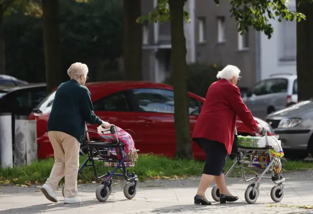 በፈረንጆቹ 1950 የውልደት መጠን በአማካይ 4.7 የነበረ ሲሆን አሁን ግን ወደ 2.5 ወርዷል