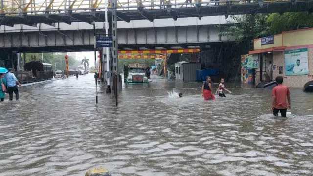 मुंबई, पाऊस, मान्सून, वाहतूक व्यवस्था, निसर्ग